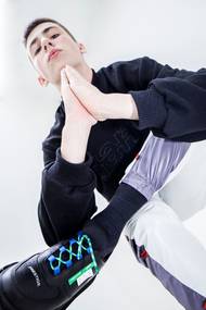 Jan Černý porotu zaujal i redesignem tenisek Prestige X Jan.