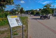 "Jan Welzl - polarňi cesovatel oznamuje městu Zábřehu a jeho známím a Kamarádům: děkuji mnohokráte včeckym přátelům který mně na moem odcestovaňi na nadraži vyprovodili, na tu obrovskou cestu do dalekého severu. To vyprovozeni bylo naramně slabe. To nebylo také požadani poněvač jsem skrz ty dlouhý roky, co jsem pro žil těch polarňich Krajinách neznamym skorem každému člověku v Zabřeze," sdělil Welzl když se se svým rodištěm v roce 1929 loučil nadobro. Zemřel v osmdesáti letech v kanadském Dawson City, kde prožil své poslední roky.