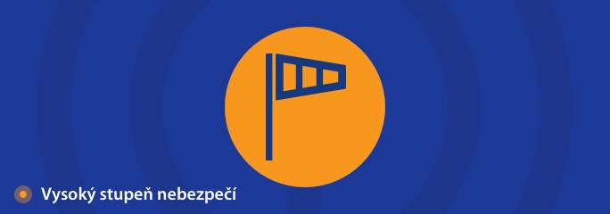 Velmi silný jihozápadní, v pátek severozápadní vítr s nárazy 65 až 90 km/h.                        


                                                                Výstraha platí od 21.12.2023                                                                do 23.12.2023 00:00                                        pro Hlavní město Praha, Středočeský kraj, Jihočeský kraj, Plzeňský kraj, Karlovarský kraj, Ústecký kraj, Liberecký kraj, Královéhradecký kraj, Pardubický kraj, Kraj Vysočina


                                            Jsou očekávána poškození stromů a lesních porostů, škody na majetku a některých budovách. Možné přerušení elektrického vedení. Ztížená chůze, nebezpečí úrazů a ohrožení životů uvolněnými předměty, zlomenými větvemi nebo vyvracenými stromy. Komplikace v dopravě z důvodu silných poryvů větru a popadaných stromů, neprůjezdnost komunikací, možnost převrácení prázdného nákladního automobilu. Doporučuje se sledovat vývoj situace na internetu ČHMÚ www.chmi.cz a ve sdělovacích prostředcích, sledovat dopravní zpravodajství. Zajistit okna, dveře, odstranit nebo upevnit volně uložené předměty, zabezpečit skleníky apod. Omezit pohyb venku i jízdy autem. Nezdržovat se a neparkovat zejména v okolí starších budov, v blízkosti větších stromů a vysokých stožárů. Nechodit do lesa a nepřibližovat se k spadlým drátům elektrického vedení. V případě nutnosti jízdy jet maximálně opatrně a pomalu. Na horách omezit vycházení a nevydávat se na túry. Dodržovat pokyny Horské služby.