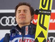 K favoritům nepatří ani vítěz minulého ročníku Stoch (na snímku). Coby vedoucí muž Světového poháru doma odstartuje Karl Geiger, v prosinci se skvěle dařilo také Kobajašimu. Vysoko budou mířit i Nor Halvor Egner Granerud, Slovinec Anže Lanišek nebo poslední rakouský vítěz Kraft.