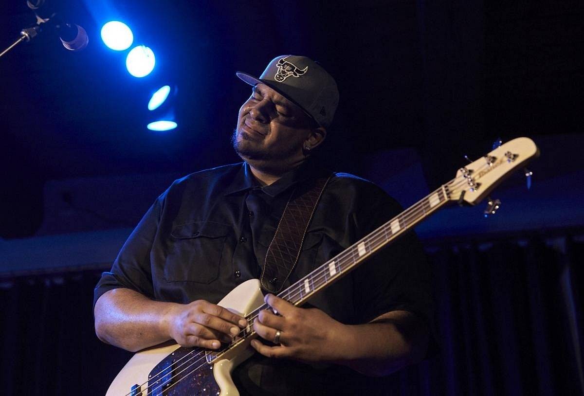 Chilli Chilli Bar Karlovy Vary, čtvrtek 30. 3. 2023 od 20.00 – POLOŠERO – acoustic rock, folk/ Karlovy Vary 
Městské kulturní středisko Horní Slavkov, pátek 31. 3. 2023 od 20.00 – END OF SCREAM – symfonic rock/ Sokolovsko, SHOE CUT – alternative rock, funk/ Karlovy Vary
Restaurace U Průšů, Karlovy Vary, pátek 31. 3. 2023 od 20.00 – LEICHT FAMILY – bluegrass/ Praha 
Hospoda U Lípy, Velichov, pátek 31. 3. 2023 od 20.00 – ANDREW „THE BULLET“ LAUER – baskytarová alternativa/ USA
Klub Paderewski, Karlovy Vary, pátek 31. 3. 2023 od 19.30 – PAVEL ČADEK – folk, violoncello/ Brno
Klub Máčko, Karlovy Vary, sobota 1. 4. 2023 od 20.00 – THE CRASH – bigbeat/ Nejdek
Klubovna Čtyřka Chodov, sobota 1. 4. 2023 od 19.00 – KULHAVEJ PES – blues rock/ Sokolovsko, PJENA – alternative pop rock/ Nejdek, REDO – alternative rock/ Karlovarsko 
Jakoby Kavárna, Ostrov, sobota 1. 4. 2023 od 20.00 – THE GRIZZLY BROTHERS feat. KRISTÝNA GÁBNER – flanel folk/ Praha
Kulturní dům Dvorana, Loket, sobota 1. 4. 2023 od 20.00 – TRIBUTE2HEADHUNTERS – jazz, world music, swing, funk/ Praha
U Kaštanů, Karlovy Vary – Rosnice, sobota 1. 4. 2023 od 20.00 – ATOMIC – hard rock, heavy/ Karlovy Vary 