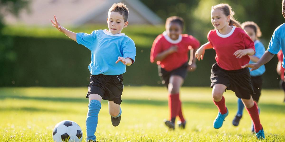 TJ Hoštice-Heroltice dělá nábor dětí do fotbalové přípravky. Hlásit se mohou děti od ročníku 2015 a výše. Rodiče dětí, které by měly zájem, mohou volat panu Přibylíkovi na tel. číslo 722 634 636.