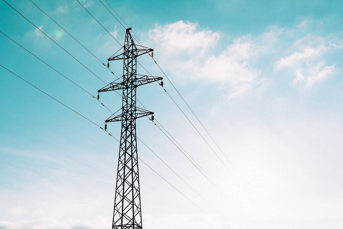 Spoločnosť Stredoslovenská distribučná oznamuje, že v stredu 3. mája 2023 bude od 7.30 do 14.00 hod. prerušená distribúcia elektriny z dôvodu plánovaných prác na zariadeniach distribučnej sústavy na uliciach: Agátová, Dolinky, E. M. Šoltésovej, Jána Pavla II., Krpeľná, Okružná, Ostravská a T. Vansovej v Detve. Zoznam odberných miest, ktorých sa prerušenie distribúcie týka, nájdete v prílohe. 