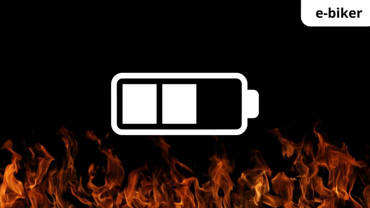 Hasičský záchranný sbor Královéhradeckého kraje varuje - viz příloha níže
    
      priloha 1409426296 3 Patek 13 baterie barva(PDF, 3 MB)