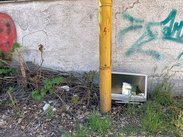 Černá skládka je nyní uklizena.