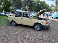 První prototyp s podélně uloženým motorem přezdívaný "Nosál" kvůli prodloužené přídi.