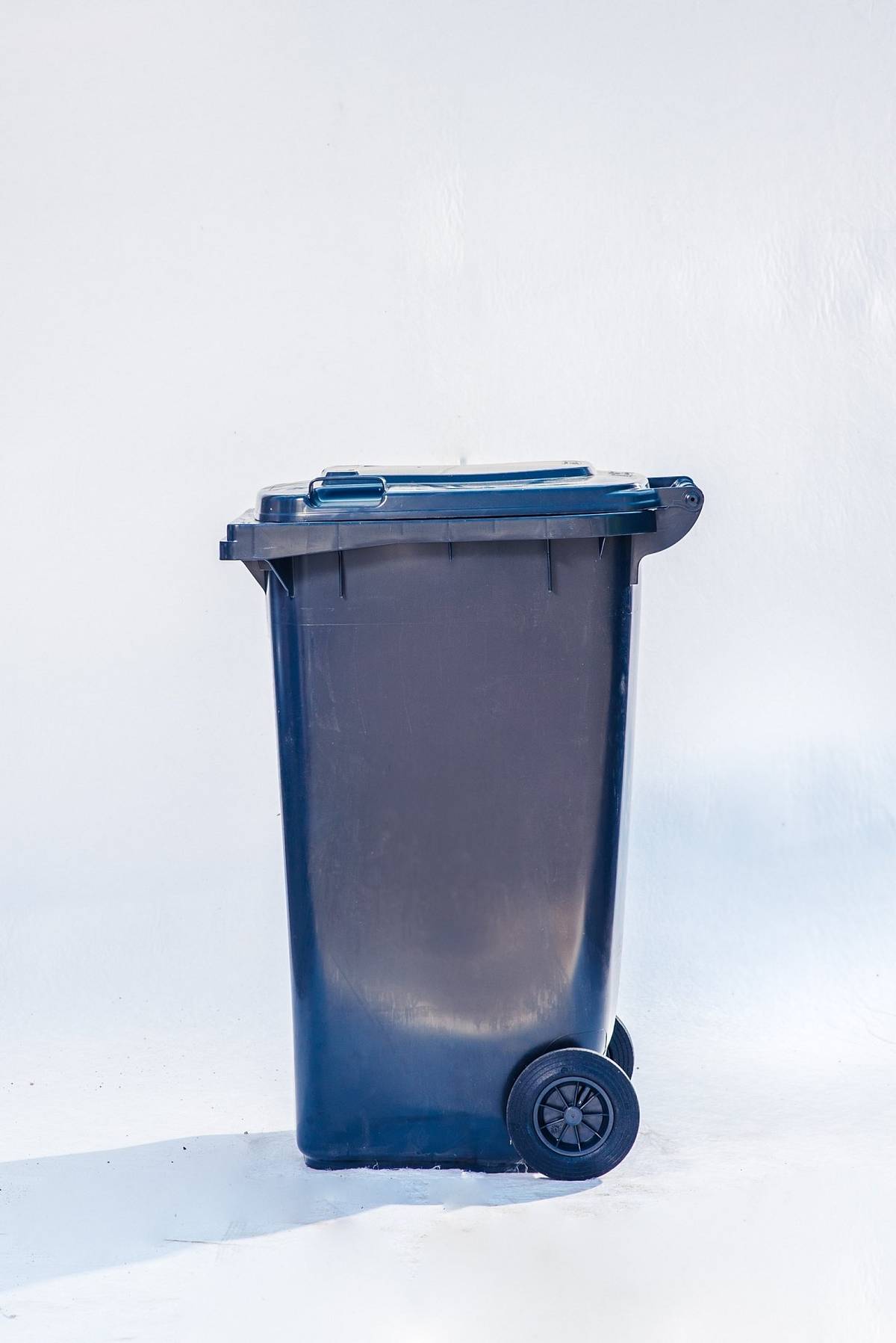 Z důvodu technické závady na svozovém vozidle nebyly ve středu 29.3.2023 vyvezeny všechny popelnice. Svozová firma je dodatečně vyveze ve čtvrtek 30.3.2023. Nechte prosím popelnice před domem. Děkujeme za pochopení a omlouváme se za případné komplikace.