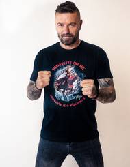 TOMÁŠ ŘEPKA. Poborského střídal v Turecku čerstvě dvacetiletý Řepka, tehdy ještě baníkovec. Před sebou měl v té době roky ve Spartě, Fiorentině či West Hamu. Na hřišti proslul jako bouřlivák a podobně vypadal i jeho osobní život. Sedm měsíců strávil za mřížemi kvůli zpronevěře, internetovému útoku na exmanželku a maření úředního rozhodnutí. Nyní by se rád stal trenérem, mimo jiné vede fotbalový podcast Red Card.