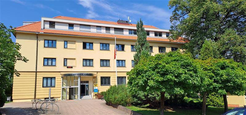 V případě, že jste byli postiženi následky povodně, můžete se obrátit na pracoviště Úřadu práce v Žamberku a požádat o dávku „Mimořádná okamžitá pomoc“.