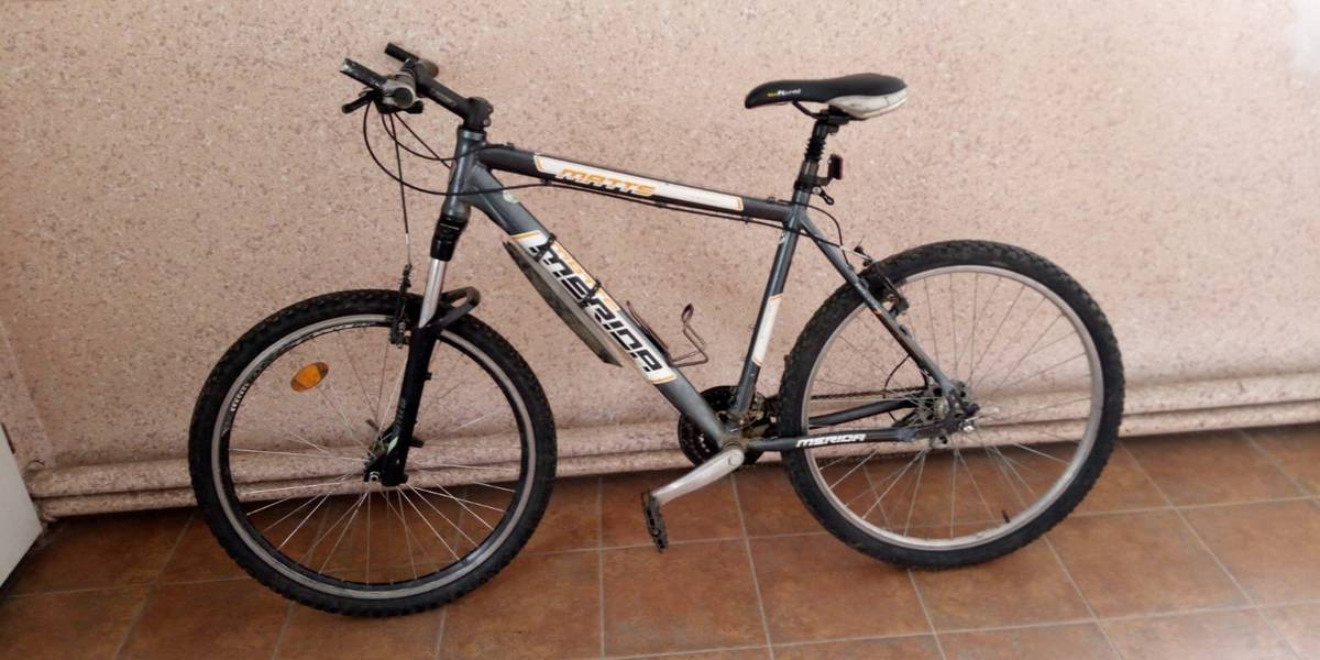 V Padochově u křižovatky na Zbýšov bylo nalezeno jízdní kolo.
Majitel si ho může vyzvednout na služebně Městské policie Oslavany, telefon 603 372 966.