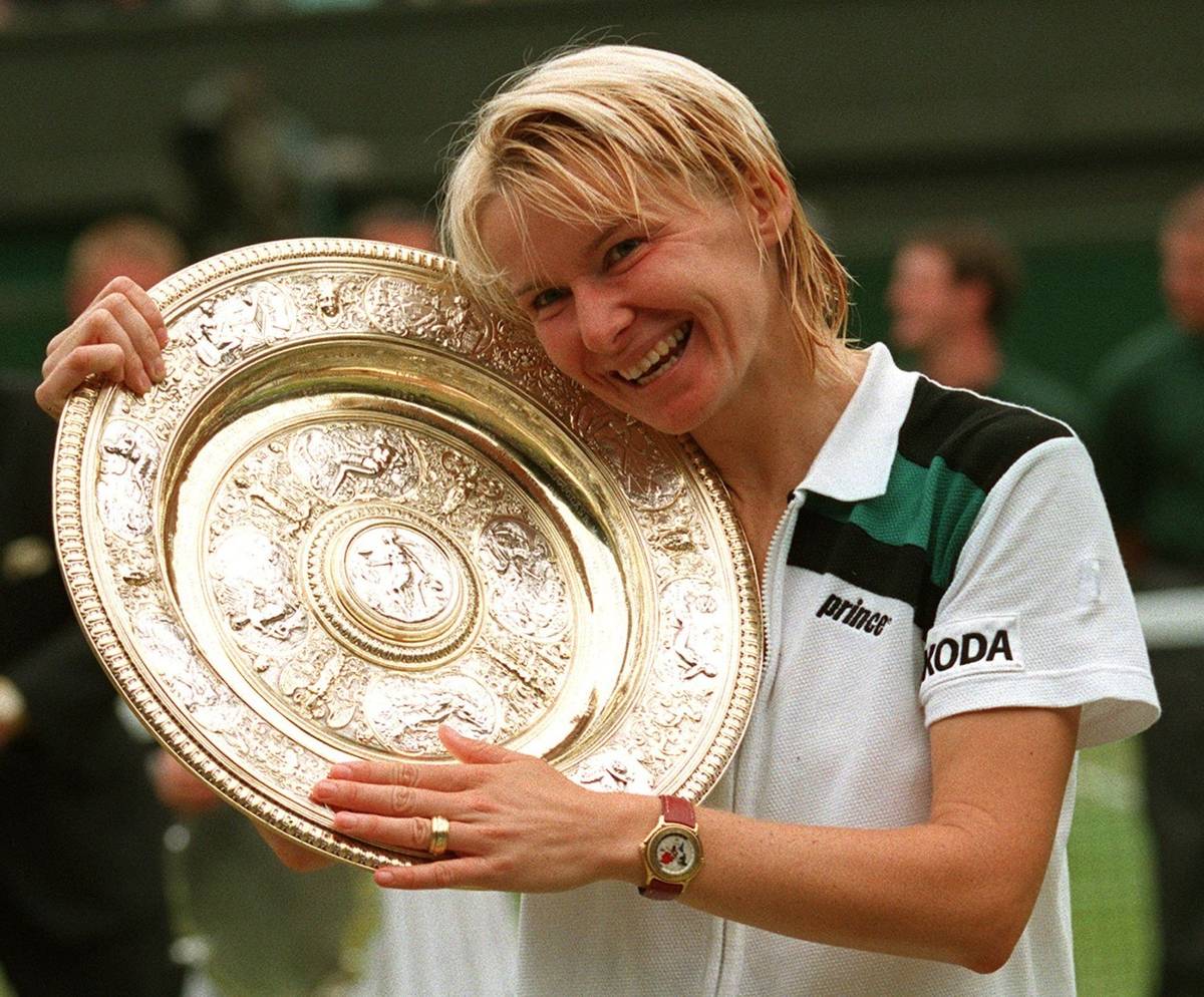 Hned čtyřiadvacet titulů získala Jana Novotná, včetně památného triumfu na Wimbledonu 1998.