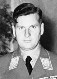 V roce 1940 jej Hitler jmenoval říšským místodržícím ve Vídni. Von Schirach organizoval transporty rakouských Židů do vyhlazovacích táborů.