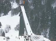 Nacistická minulost byla také důvodem, proč Turné započalo až v 50. letech. Novoroční závody byly v Ga-Pa tradicí již od roku 1922, po druhé světové válce se pak objevila myšlenka klání na čtyřech můstcích, ale němečtí sportovci měli zakázáno soutěžit v mezinárodních závodech.