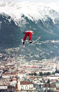 Češi se po Ježovi už dalšího vítězství v 90. letech nedočkali. Jaroslav Sakala byl v roce 1993 celkově třetí, nicméně do popředí se pomalu začaly tlačit jiné národy.