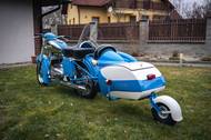 Motocykl je po renovaci z originálních dílů.