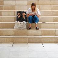 A krása vánočně ozdobených stromů ve Vídni. "Docela připomínají zlatavé obrazy tamního rodáka Gustava Klimta."