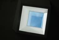 Vstupní halu s pokladnou, toaletami a obchodem se suvenýry jsou chytře prosvětlují prosklené šachty.