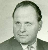 Civilní snímek Ladislava Máchy.