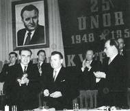 Trojka, za jejíhož vládnutí byly pod taktovkou sovětské tajné policie KGB položeny základy Státní bezpečnosti. Zleva: generální tajemník ÚV KSČ Rudolf Slánský, prezident Klement Gottwald a premiér Antonín Zápotocký.