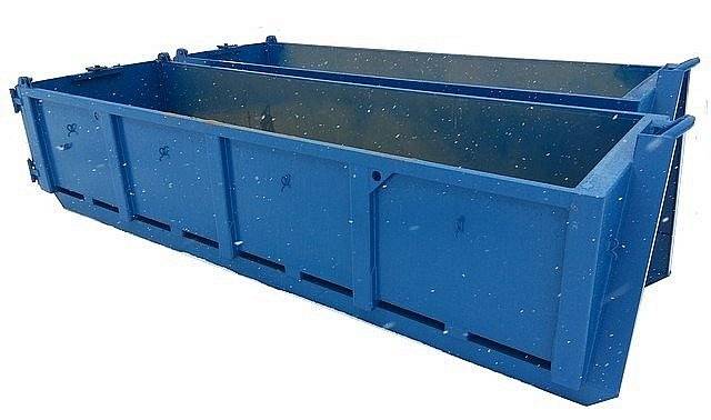 Pro potřeby občanů bude přistaven k obchodu po oba následující víkendy kontejner na objemný odpad, vždy počínaje pátkem odpoledne. Upozorňujeme občany, že je zakázáno do něj vkládat pneumatiky, elektrozařízení, nebezpečný odpad a další komodity, které je možné vytřídit ve sběrných nádobách na tříděný odpad.