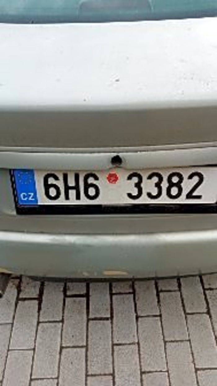 Vozidlo odklizeno.