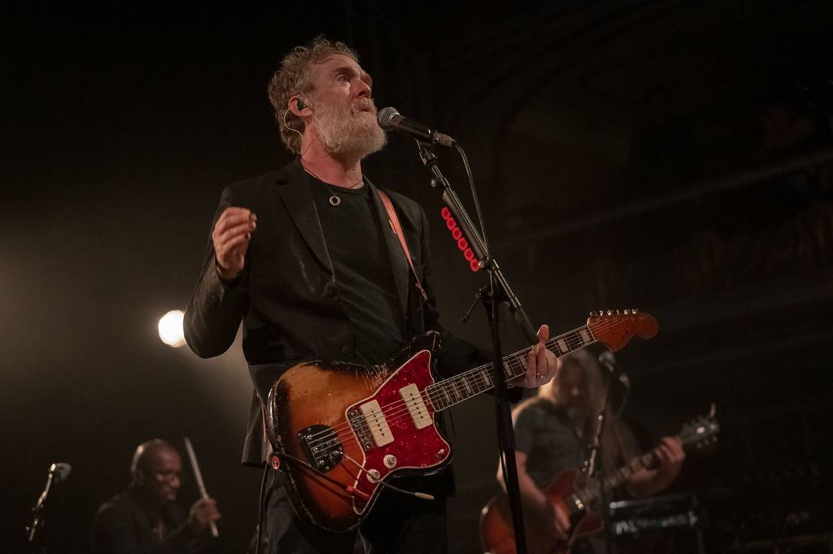 Hermanová na sebe dříve upozornila jako členka kapely Fiordmoss.