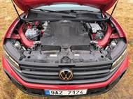 Šestiválcové motory včetně dieselů však autu zůstaly.