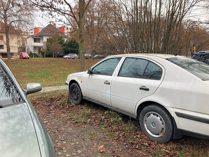 Dobrý den,
vozidlo bylo odstraněno provozovatelem.