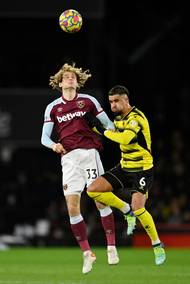 Minutu před koncem se do hry dostal i třetí Čech ve West Hamu. Alex Král, jenž v Londýně hostuje ze Spartaku Moskva, si odbyl svůj debut v Premier League.