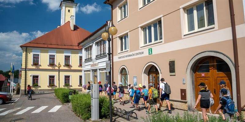 Upozorňujeme, že v pondělí 29.7. mezi 8 a 14 hodinou bude informační centrum fungovat v omezeném režimu z důvodu odstávky internetového připojení.