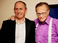 Ve stejném roce jej také vyzpovídal český moderátor Jan Kraus ve své talkshow.