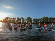 Nesmí chybět společná fotka všech zúčastněných při západu slunce.