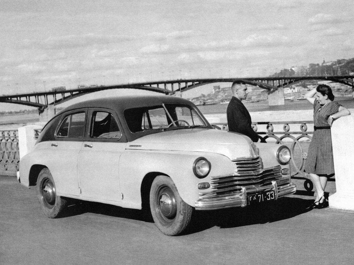 Vývoj modelu GAZ M20 Poběda začal už v roce 1943, výroba se ale rozběhla až v roce 1946.