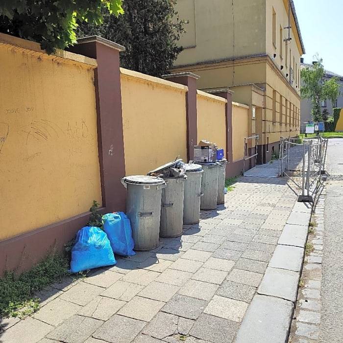 Posádka čištění stanovišť TSMPr 29.5. uklidila