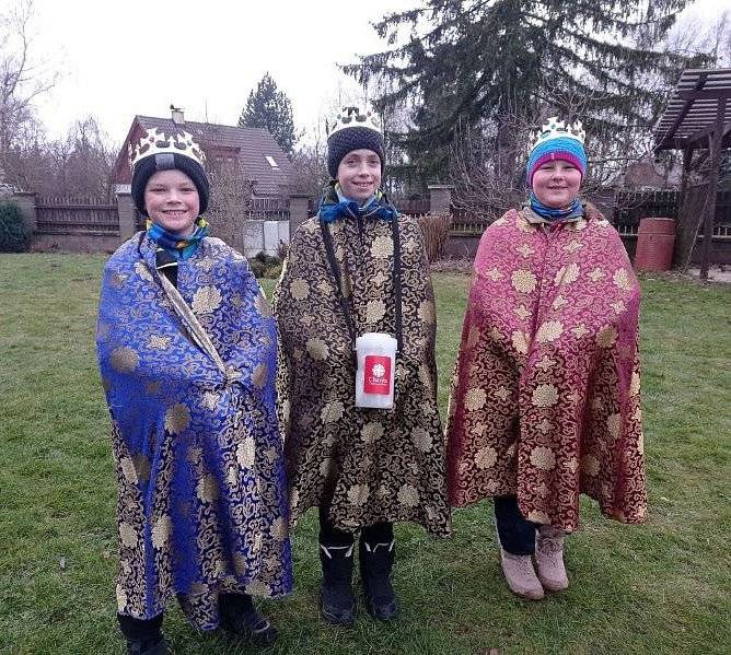 V sobotu 6. 1. 2024 proběhla v obci Vlachovice tradiční Tříkrálová sbírka.
Každý rok se zdá, že se už výsledek nedá překonat. Ale dá. Letošní sbírka byla opět rekordní - 18 365 Kč
Velký dík všem dárcům i našim koledníkům.
 
Veškeré informace o sbírce naleznete v odkazu - https://www.trikralovasbirka.cz/o-sbirce/