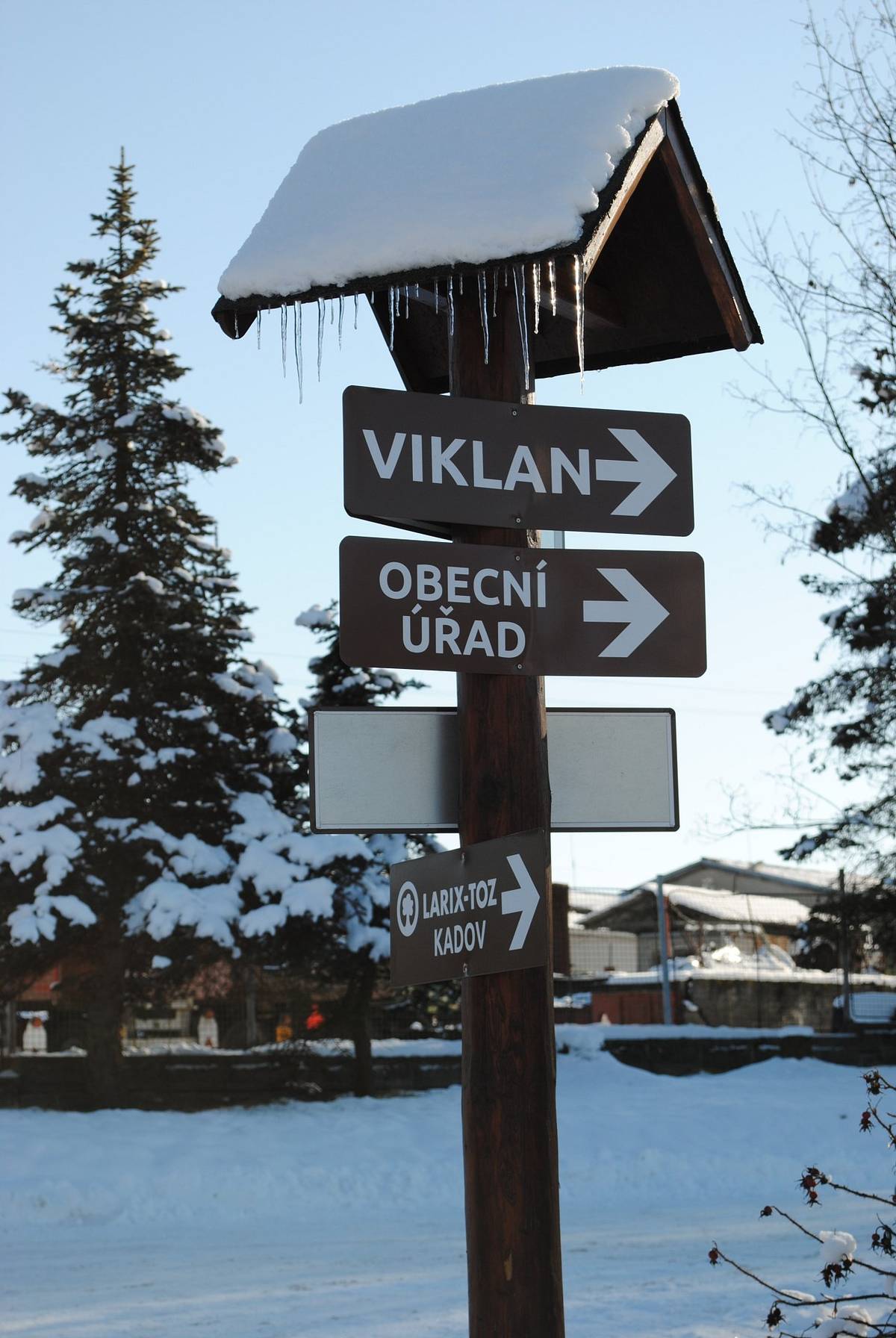 Zasíláme Vám informace od nás, které byly též přílohou nového SOBáčku a přejeme hezké zdravé dny.