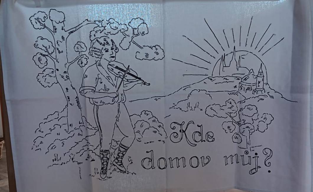 V době konání voleb (20.- 21.9.2024) bude v sále KD výstava vyšívaných obrazů Jaroslavy Dománkové. Přijďte se podívat na její krásnou ruční práci.