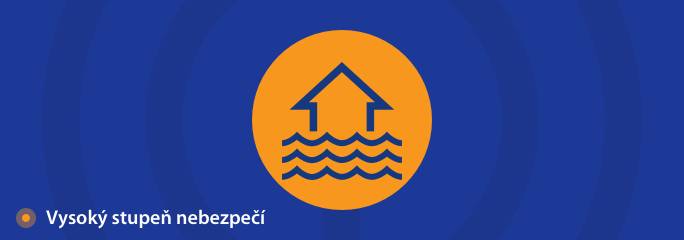 Povodňová pohotovost – 2. stupeň povodňové aktivity v některých říčních profilech. Voda v řekách se může vylévat z břehů do okolní krajiny.                        


                                                                Výstraha platí od 15.9.2024                                                            pro Hlavní město Praha, Středočeský kraj, Plzeňský kraj, Liberecký kraj, Královéhradecký kraj, Kraj Vysočina


                                            Vzestupy hladin řek, voda v některých řekách se může vylévat z břehů do okolní krajiny.  Možnost zvýšeného odtoku vody a snížení stability stromů v podmáčené půdě. Možnost průtoků vody přes komunikace, riziko aquaplaningu. Doporučuje se sledovat vývoj situace a jeho prognózu (na www.chmi.cz nebo v médiích). Uposlechnout pokynů povodňových orgánů, policie a Hasičského záchranného sboru. Připravit se na možnost vzniku povodně. Vyvarovat se koupání, plavání, jízdy lodí apod. v korytě toku a bezprostředním okolí. Nevstupovat a nevjíždět do proudící vody a zatopených míst. Omezit pohyb v podmáčených oblastech, kde hrozí pády stromů.