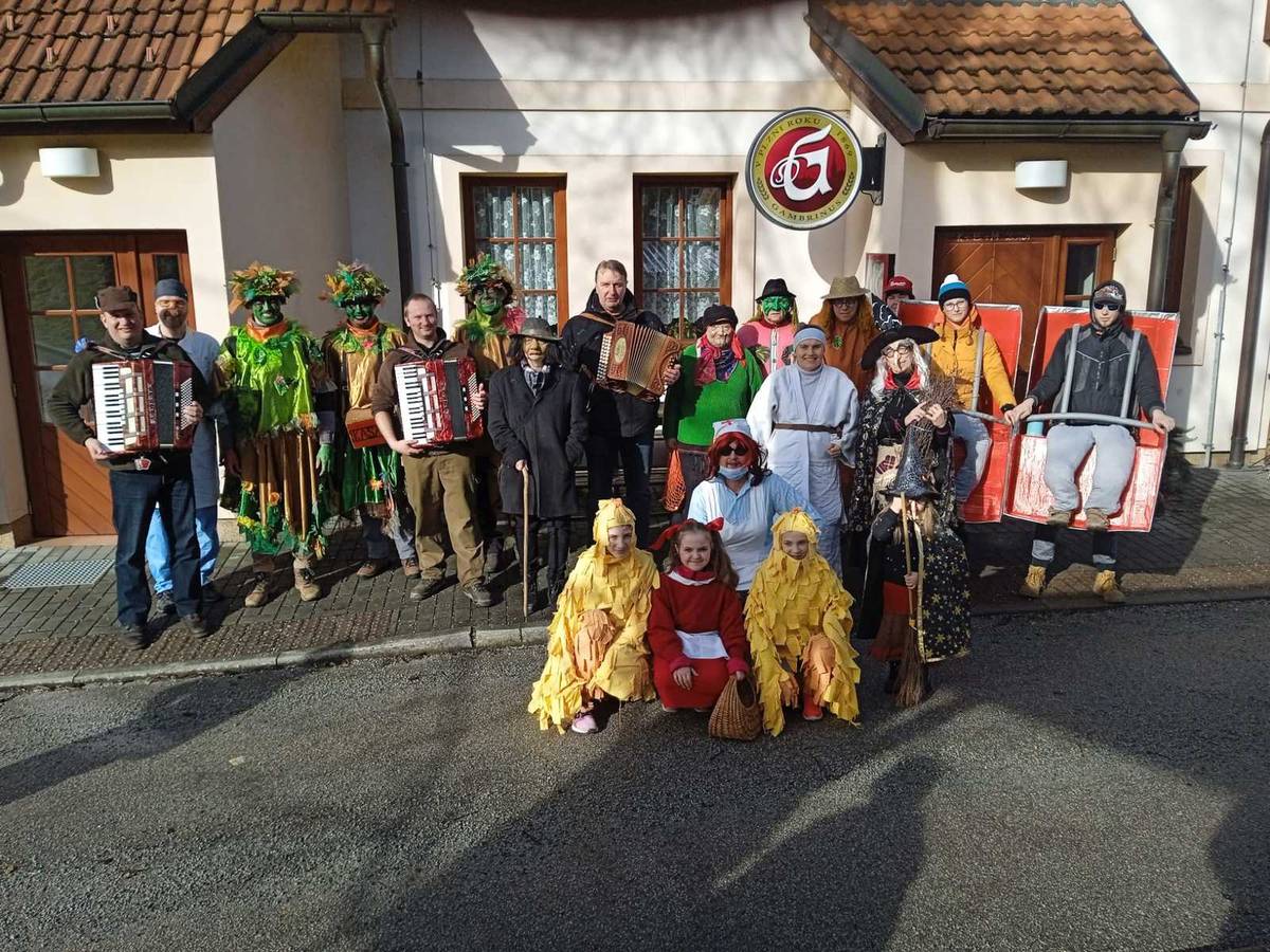 Fotografie jsou dostupné na https://www.rajce.idnes.cz/oukr/album/masopust-10-2-2024
