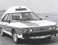 Zatímco Tatra 603 AS byla prototypem, který měl nahradit T603, Tatra 624 RZP vzniknuvší o skoro čtvrt století později využívala ve velkém technické skupiny sériového auta. Sedan se zvýšenou střechou navrhl Václav Král a postavil záchranný tým Narex. Díky vyšší střeše se dovnitř vešlo i lehátko, zdravotnický materiál a nechyběla ani sedačka pro lékaře. Vše navíc za doprovodu osmiválcového motoru.