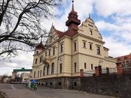 Branický pivovar navrhl architekt Jan Klecanský.