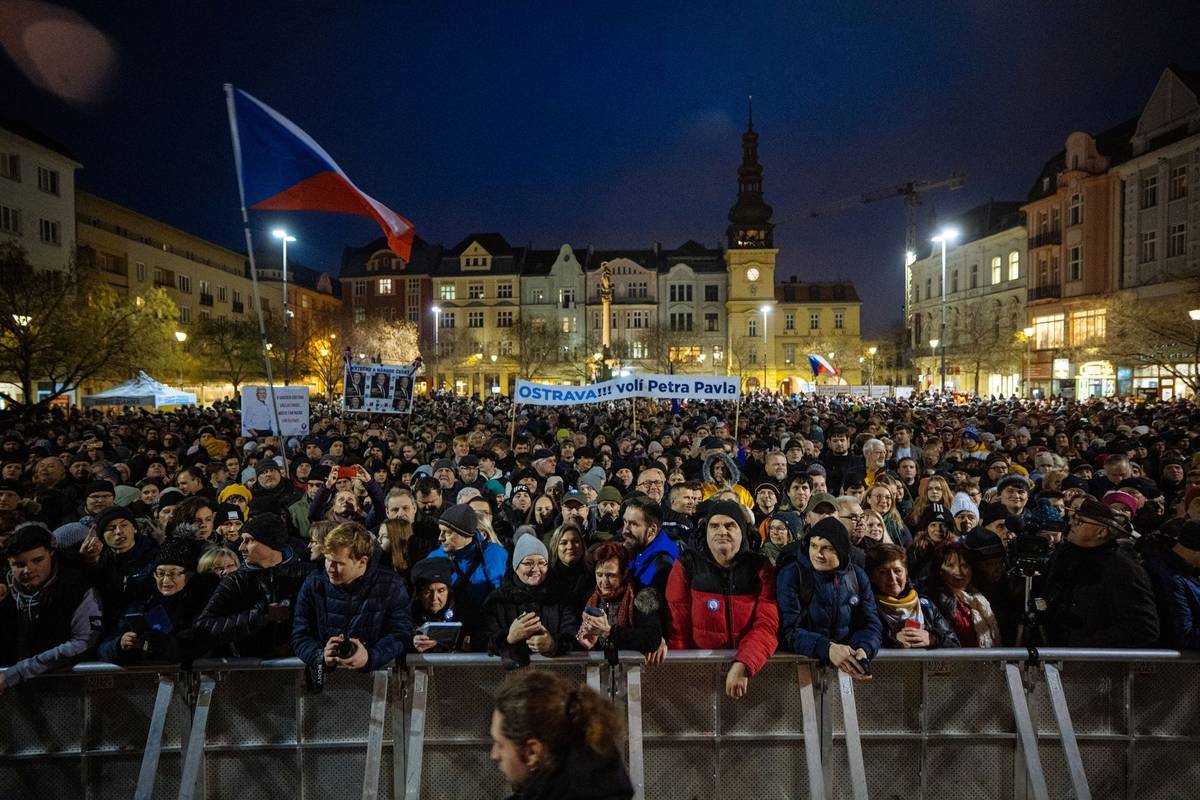 Na mítink v Ostravě dorazilo několik tisíc lidí, 19. ledna 2023.