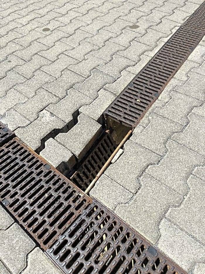 Dobrý den, děkujeme za nahlášení. Prověříme a opravíme. Pěkný den. Šilhavá