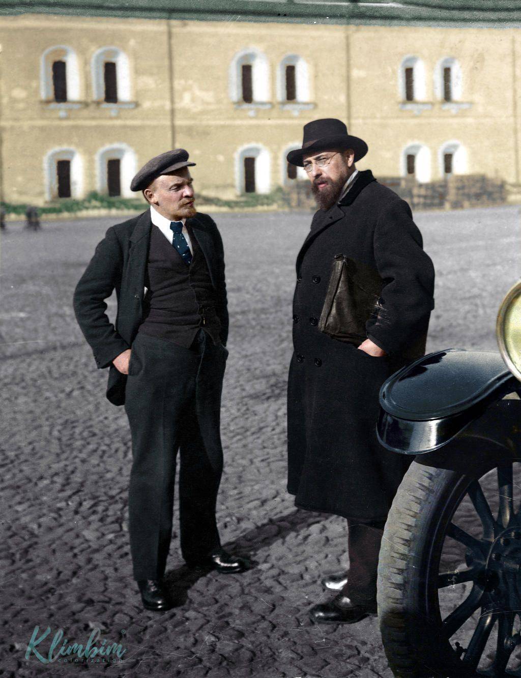 Foto: Lenin na kolorovaných fotkách: Parlament je žvanírna a ...