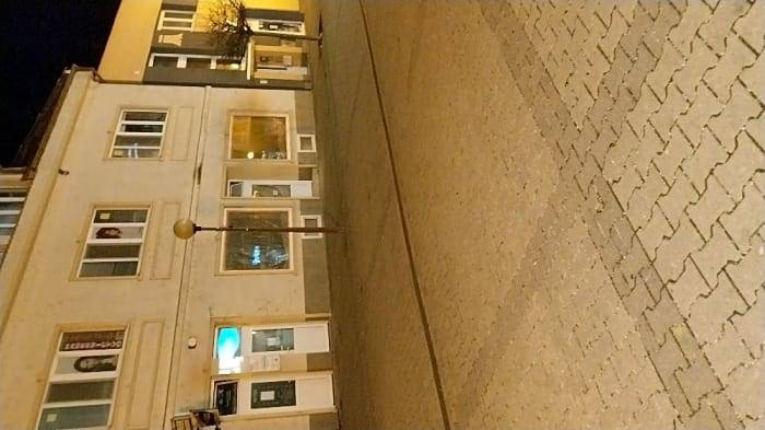 Dakujeme za Váš podnet, o tejto lampe vieme a máme ju v evidencii opráv nahlásenú.