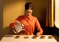 Horst Kistner (Německo): Mé staré příběhy: Sny studentky matematiky. Třetí až desáté místo (tzv. shortlist) v kategorii Portfolio / Profesionální fotografové.