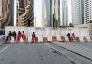 Svářeči při práci na výstavě nového hlavního města Egypta. Nové správní hlavní město (NAC) by mělo mít v budoucnosti šest milionů obyvatel.