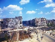 Tímto dnem také skončila druhá světová válka v Evropě. Obnova zničeného Berlína ale trvala řadu let.