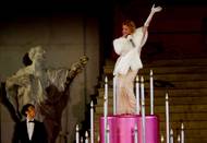 Caroline Petersová při zkoušce Jedermanna na Salcburském festivalu.