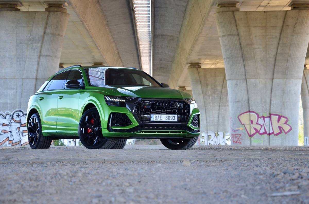 Audi RS Q8 je jednou z vlajkových lodí divize Audi Sport. Jedná se o SUV Q8 s motorem z kombi RS 6.